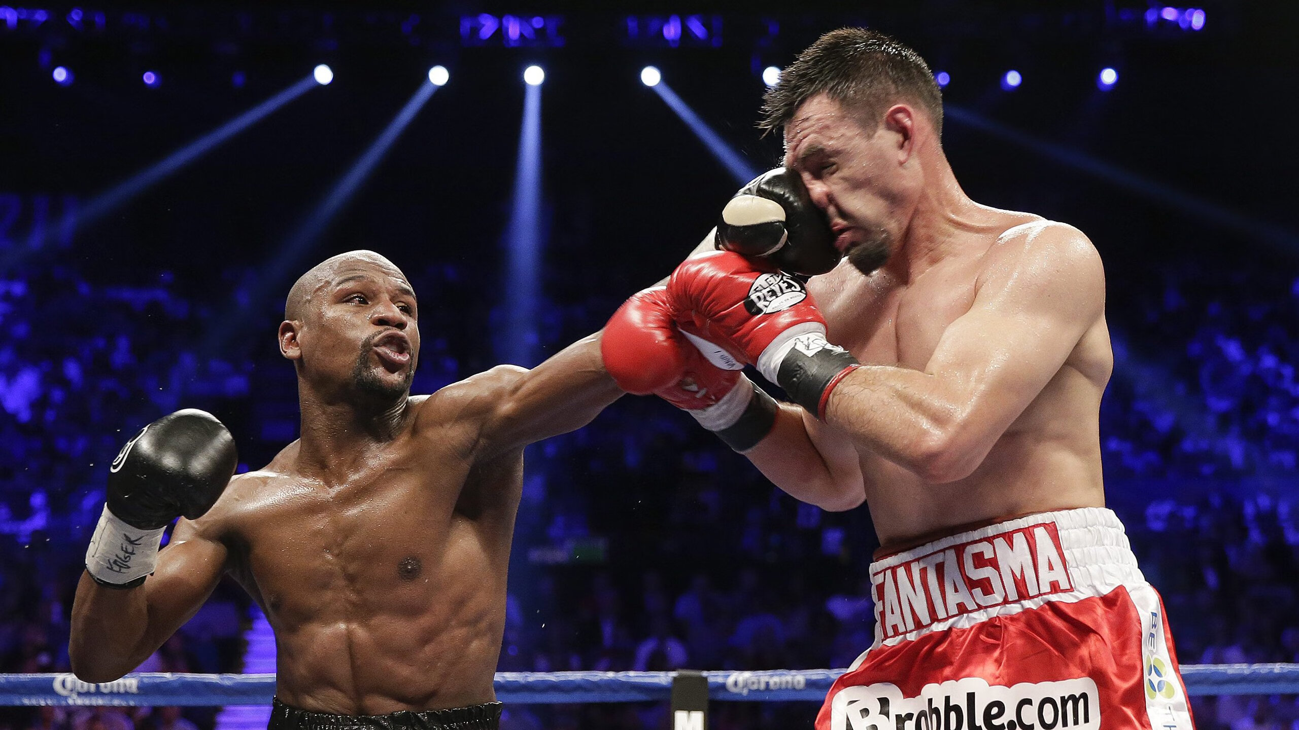 爱游戏-球迷自制挑战赛：打造最疯狂的篮球花絮集锦，花式篮球节目